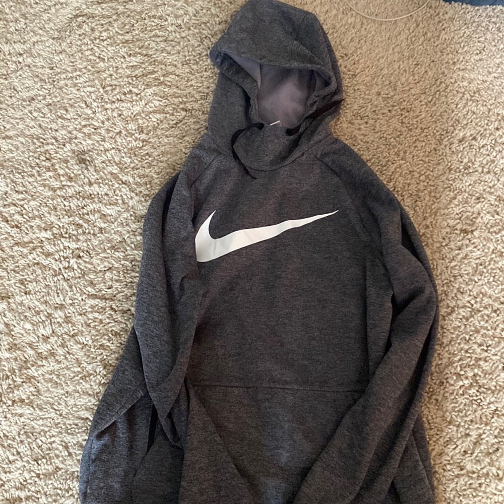 Nike therma fit hoodie. Size Medium Men’s.